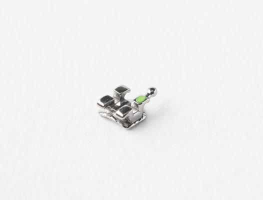 Brackets ortodontici legati 0.022